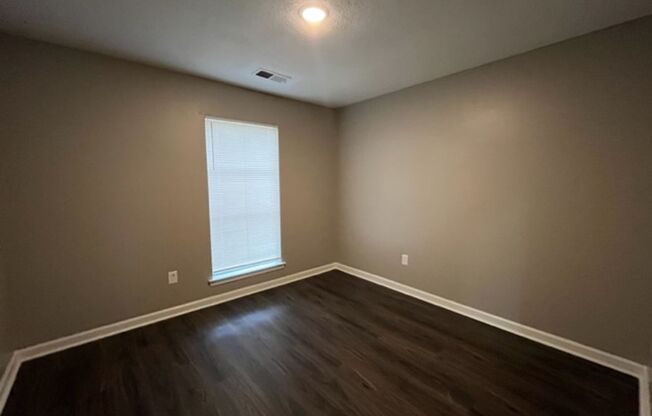 Renovated 4 Bedroom 1 Bath Home for Rent!