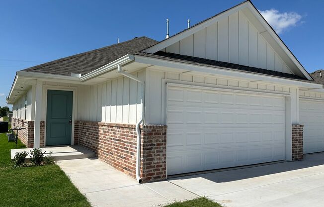 Brand New 3/2 Duplex in El Reno