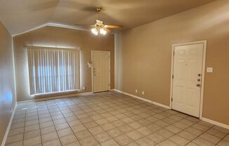 3 beds, 2 baths, $1,150, Unit B