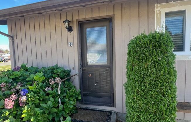 Adorable 2 Bedroom in Lynden!