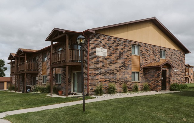 Chandler 1866 Apartments | Grand Forks, ND