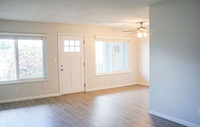 2 beds, 1 bath, $1,525, Unit H