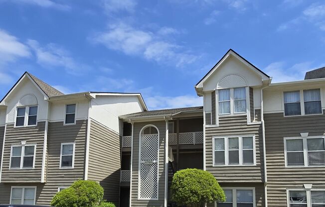 1021-6 Woodcreek ~ Stewarts Creek ~ 1ST FULL MONTH FREE
