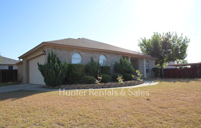 3 beds, 2 baths, $1,450