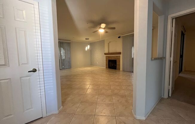 BEAUTIFUL 2 BEDROOM 2 BATHROOM WITH OFFICE HOME IN SCOTTSDALE