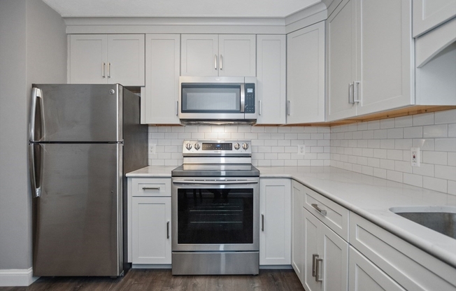 191 193 BUNKER HL ST