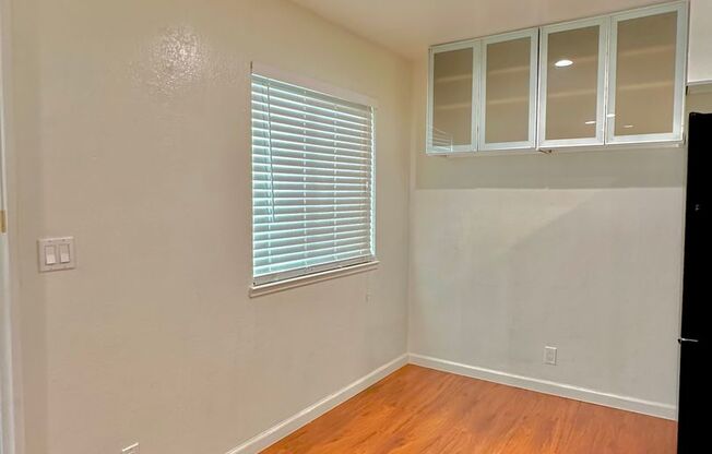 $2990 Stunning Remodeled 2BR/2BA Condo in Gated Community – $300 Move-In Bonus
