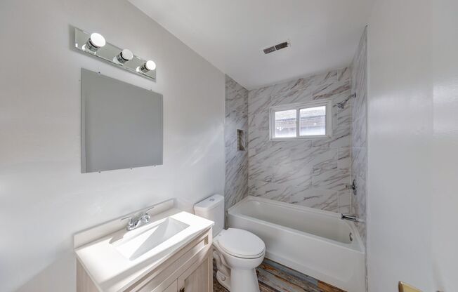 2 beds, 1 bath, 800 sqft, $1,199, Unit 8647C