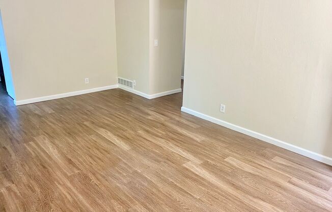 Quiet Hillside Remodeled 2bed/1bath w/ Parking, Storage, Pool - PROGRESSIVE