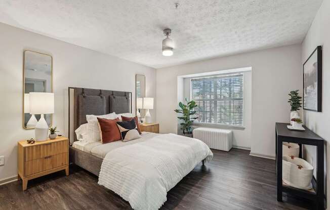 Spacious Bedroom at Gwinnett Pointe Apartments in Norcross, GA 30093