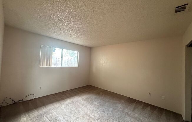 2 Bed, 1 Bath Home with 1-Car Garage in Quail Lake Area