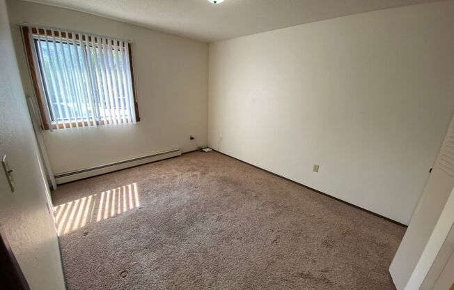 2 beds, 1 bath, 696 sqft, $745, Unit 1002-06-A