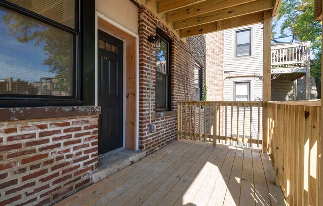 3 beds, 2 baths, $3,350, Unit 4745 N Beacon Unit 1S