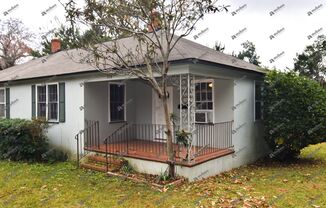 $900- Beautifully Updated 1-Bedroom, 1-Bathroom Duplex Unit