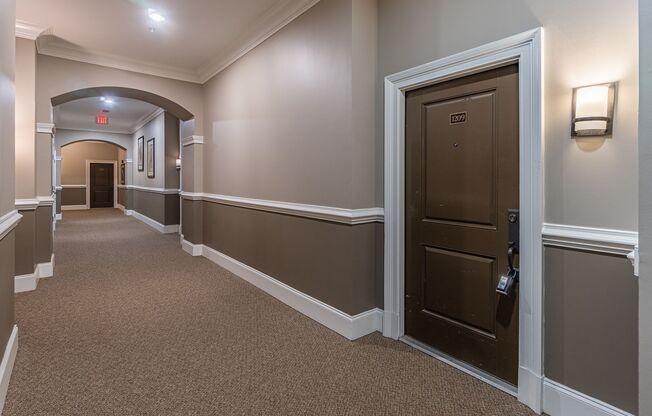 Excellently maintained 1 bedroom, 1.5 bathroom condo at The Park at East Paces in Buckhead