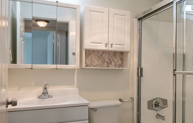 1 bed, 1 bath, 644 sqft, $1,850, Unit 12