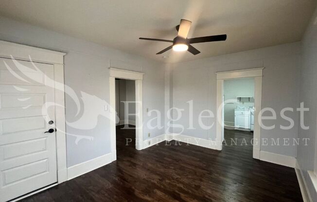 1 bed, 1 bath, 900 sqft, $1,100, Unit 202