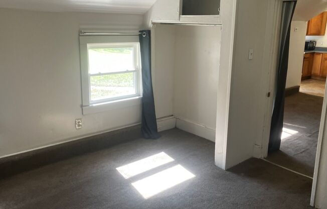 1 bed, 1 bath, $750