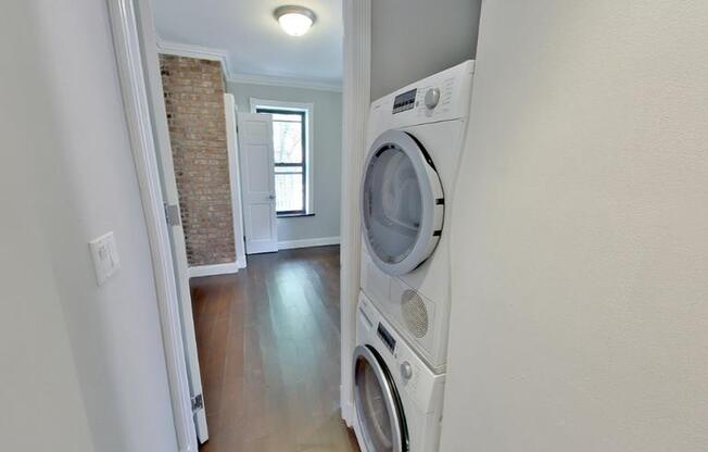 3 W 103 ST