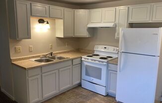 2 beds, 1 bath, 675 sqft, $650, Unit 104 Jefferson Pl