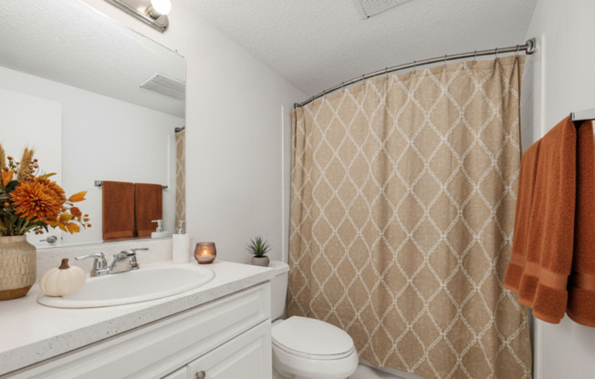 2 beds, 2 baths, 833 sqft, $1,768