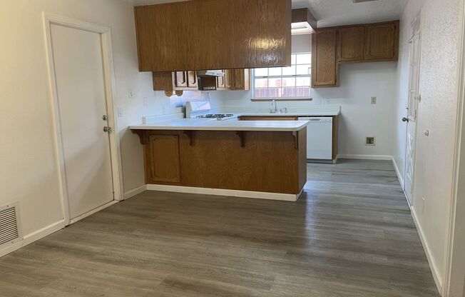 428 W WARD AVE