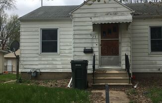2 Bedroom, 1 Bath Single Family Home 537 Reed St Waterloo, IA