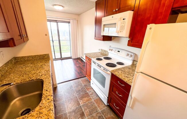 1 bed, 1 bath, $1,595, Unit 105