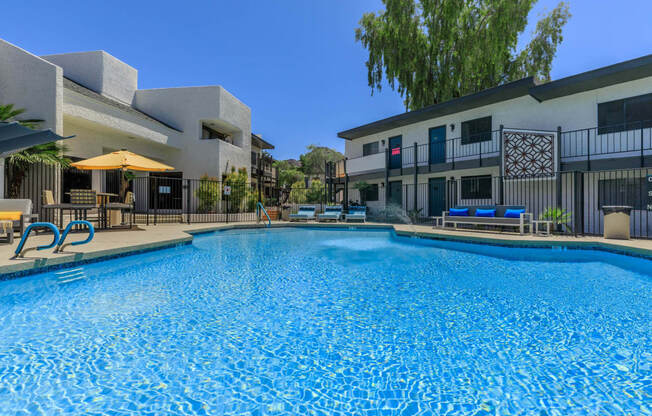 Apartment building swimming pool area at Ascent 1829 in East Phoenix AZ