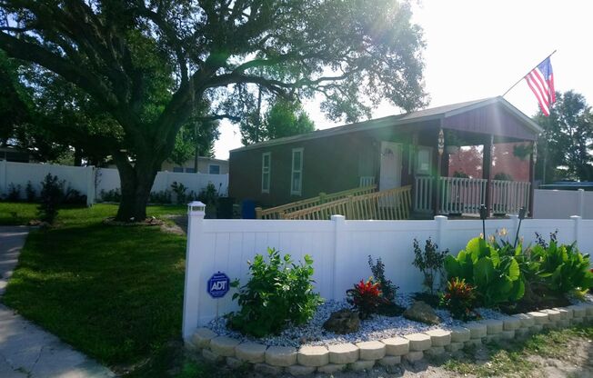 Cozy 1-Bedroom Home in Ideal Location – Perfect for a Low-Maintenance Lifestyle