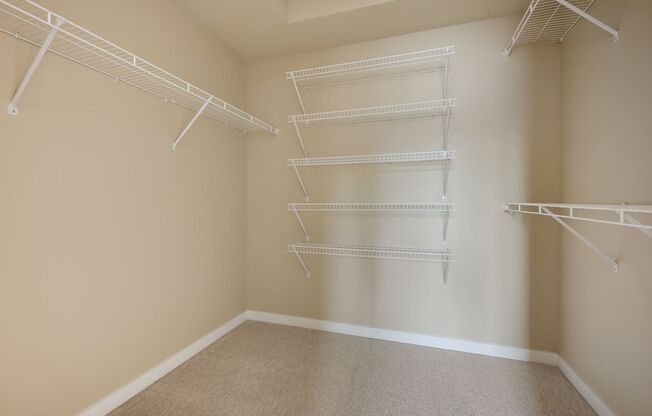 1 bed, 1 bath, 950 sqft, $2,695, Unit A231