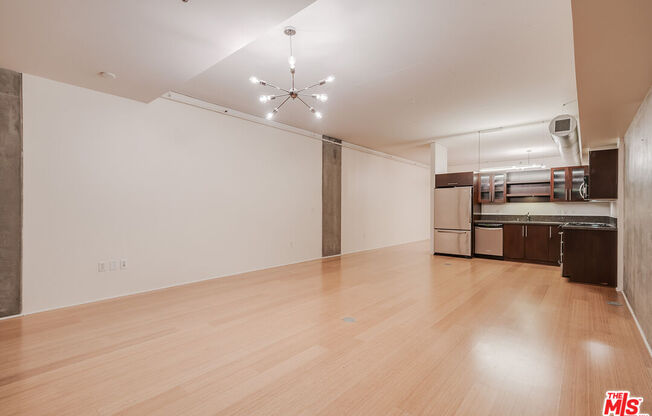 1 bed, 1.5 baths, 1,200 sqft, $3,100, Unit 1115