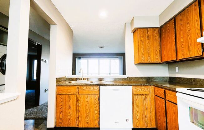 1 bed, 1 bath, 643 sqft, $1,235, Unit 326