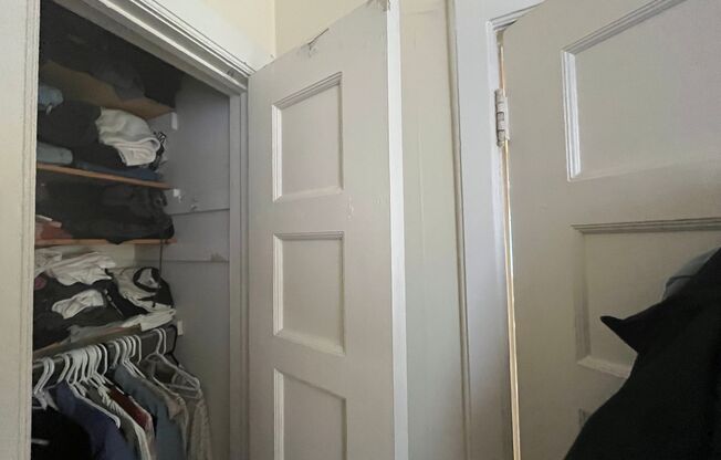 4 beds, 2 baths, $2,295, Unit 10