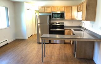 1 bed, 1 bath, 655 sqft, $1,745, Unit 15