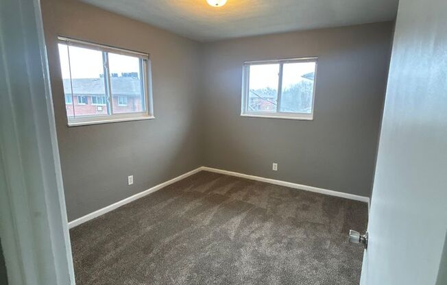 2 beds, 1 bath, 750 sqft, $1,195, Unit B05 1038 18