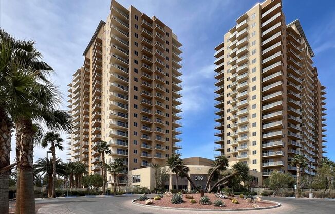 4 beds, 3.5 baths, $4,700, Unit # 722