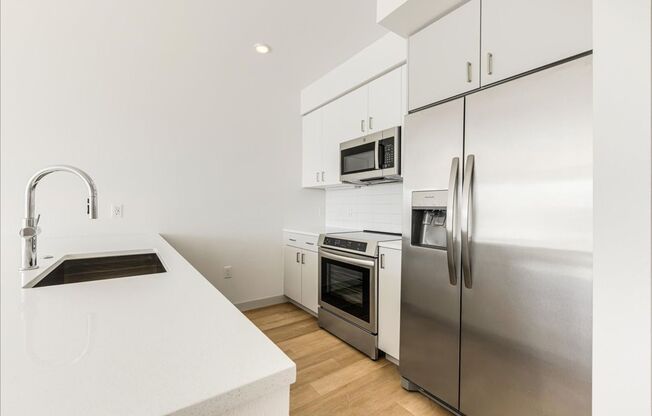 2 beds, 2 baths, 938 sqft, $2,299, Unit 313