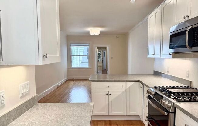 72 PEARL ST