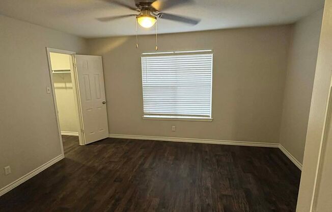 2 beds, 1 bath, 925 sqft, $999, Unit 03-0303