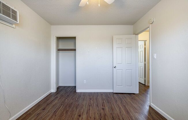 2 beds, 1 bath, 700 sqft, $1,700, Unit 1