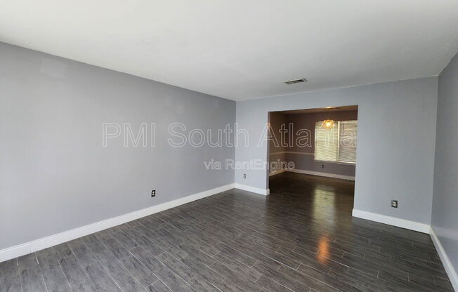 2085 WINDING XING TRL