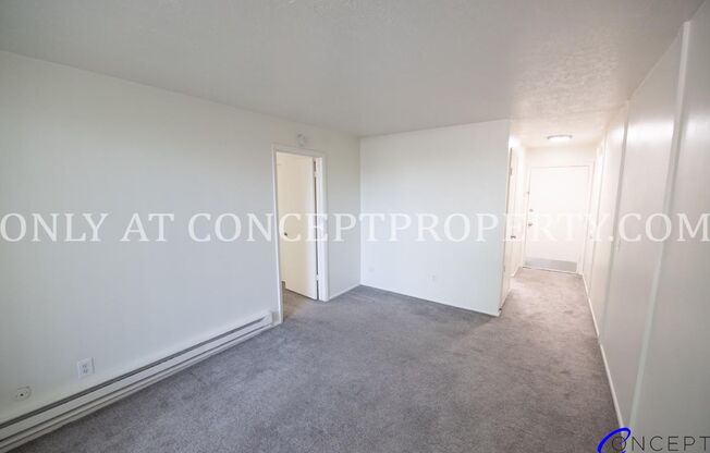 1 bed, 1 bath, 600 sqft, $1,165, Unit B10