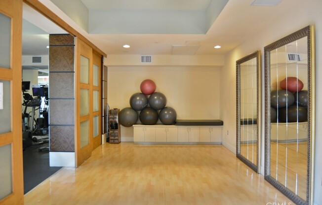 2 beds, 2 baths, 1,042 sqft, $3,200, Unit 268