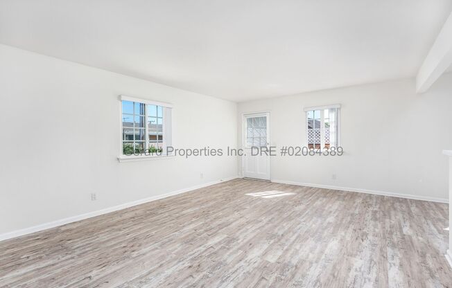 2 beds, 1 bath, $3,250, Unit #B