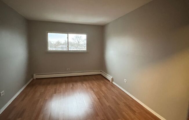 1 bed, 1 bath, $1,000, Unit 2922 2A