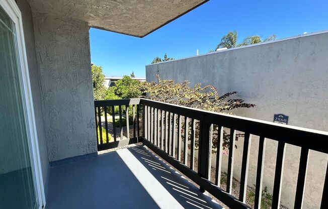 2 beds, 2 baths, 880 sqft, $2,650, Unit A-7