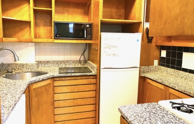 1 bed, 1 bath, 800 sqft, $2,250, Unit 1