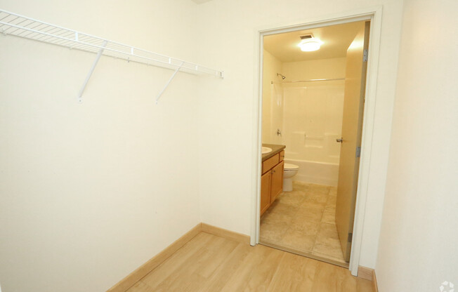 Studio, 1 bath, 450 sqft, $945