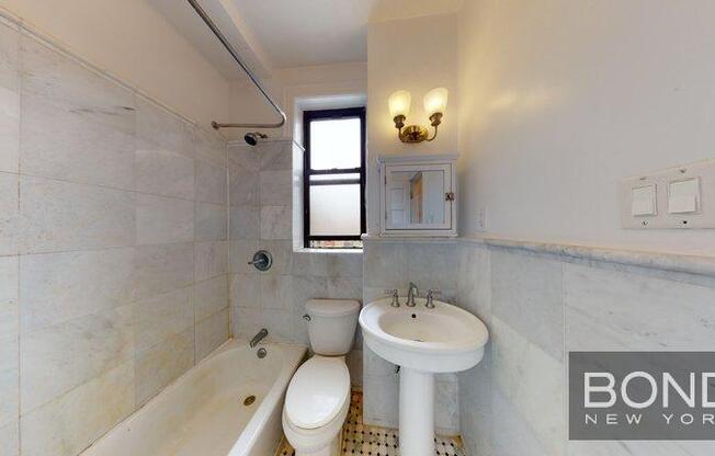 1 bed, 1 bath, $4,175, Unit 94